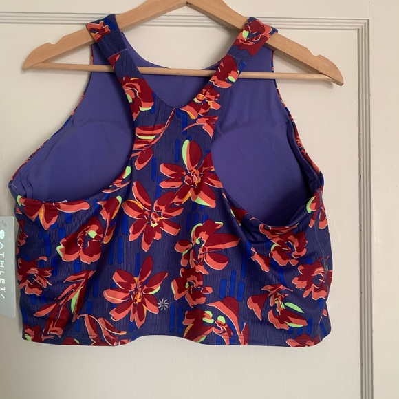 Athleta Conscious Crop Top- NWT - Picture 3 of 9